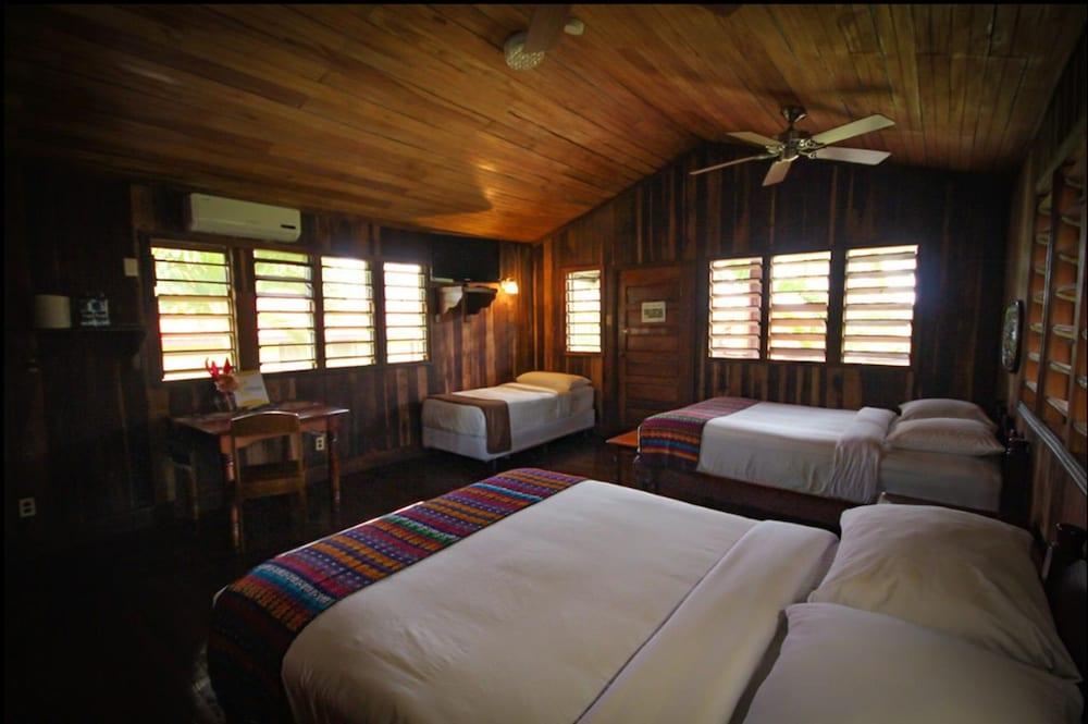Windy Hill Resort San Ignacio Esterno foto